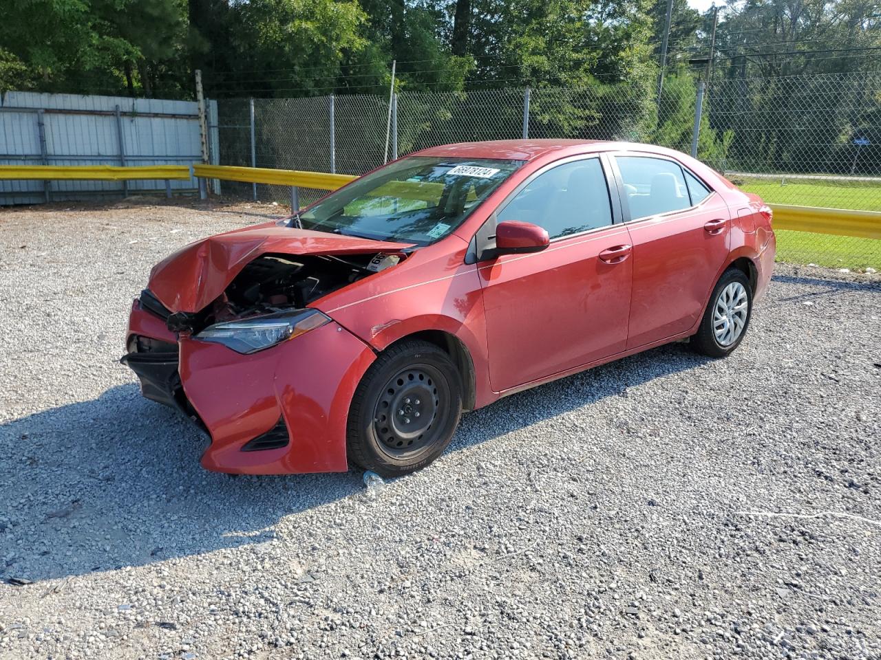 5YFBURHE8JP848135 2018 TOYOTA COROLLA - Image 1