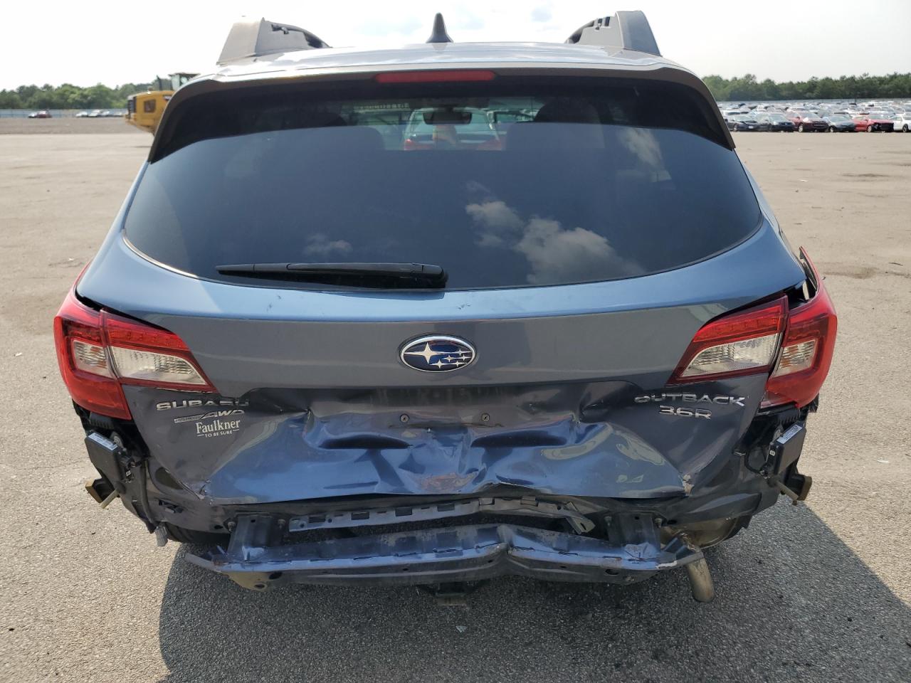 2017 Subaru Outback 3.6R Limited VIN: 4S4BSENC0H3377128 Lot: 67110504