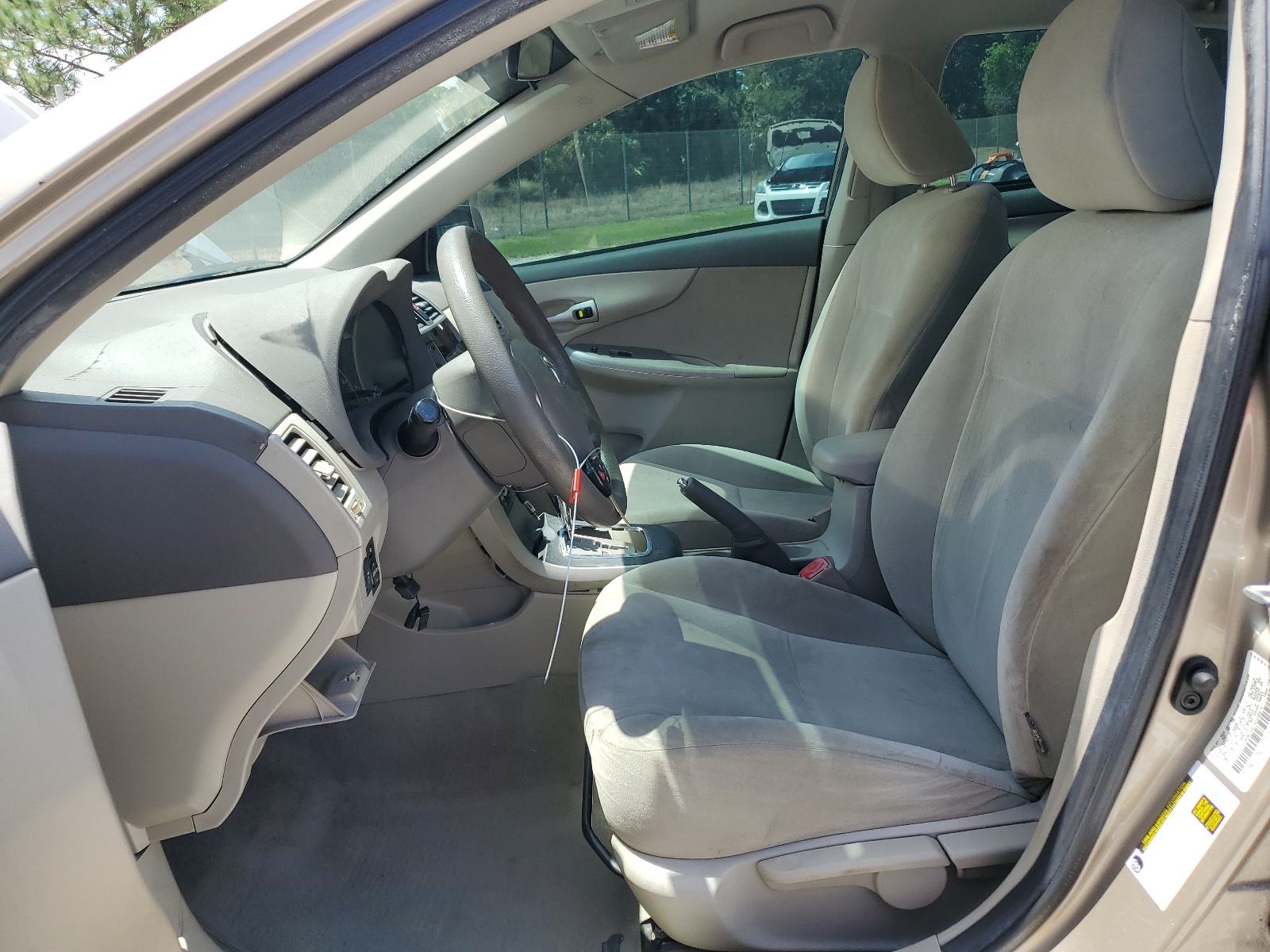 1NXBU4EE7AZ232979 2010 Toyota Corolla Base