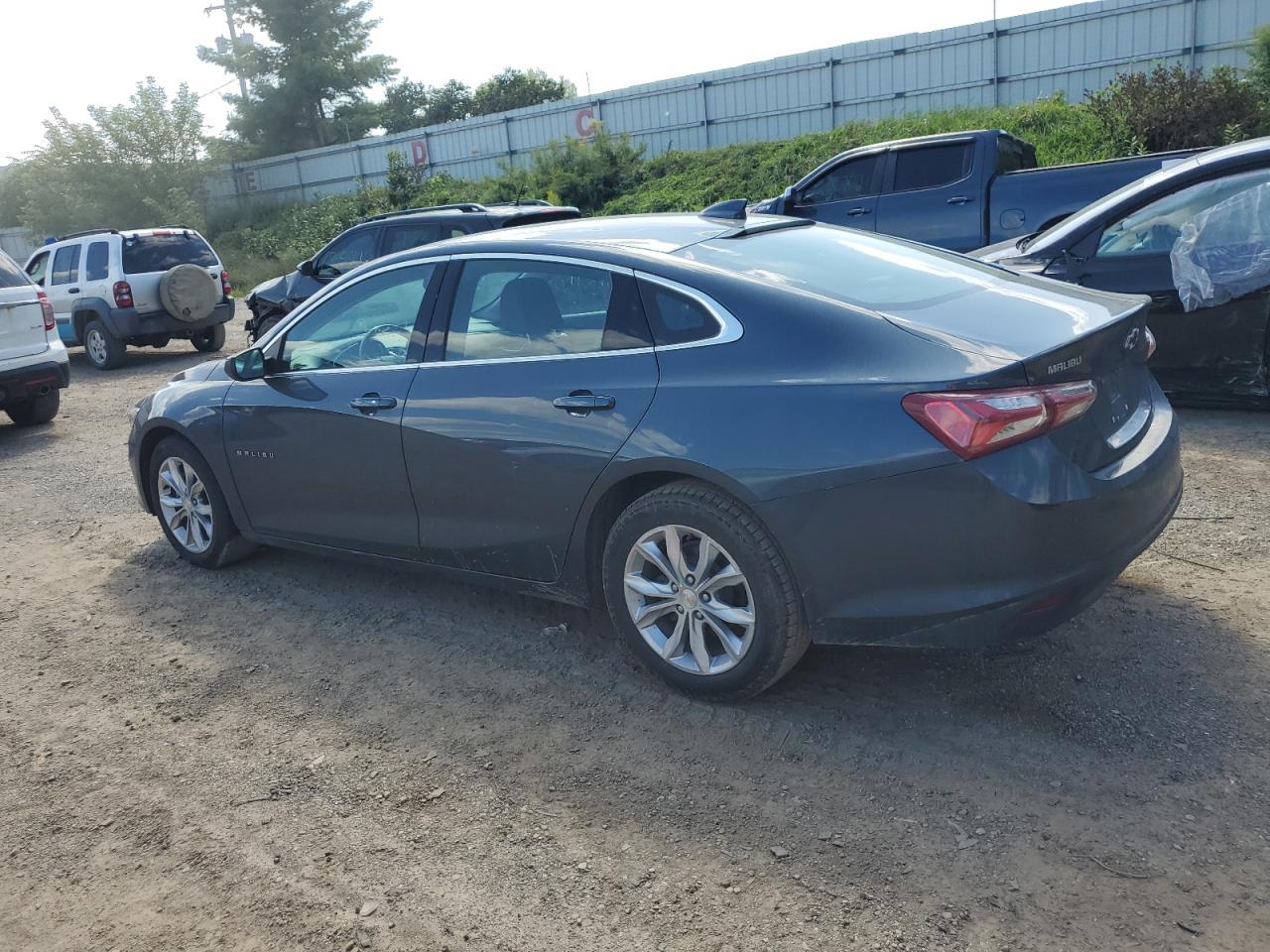 1G1ZD5ST3LF026554 2020 CHEVROLET MALIBU - Image 2