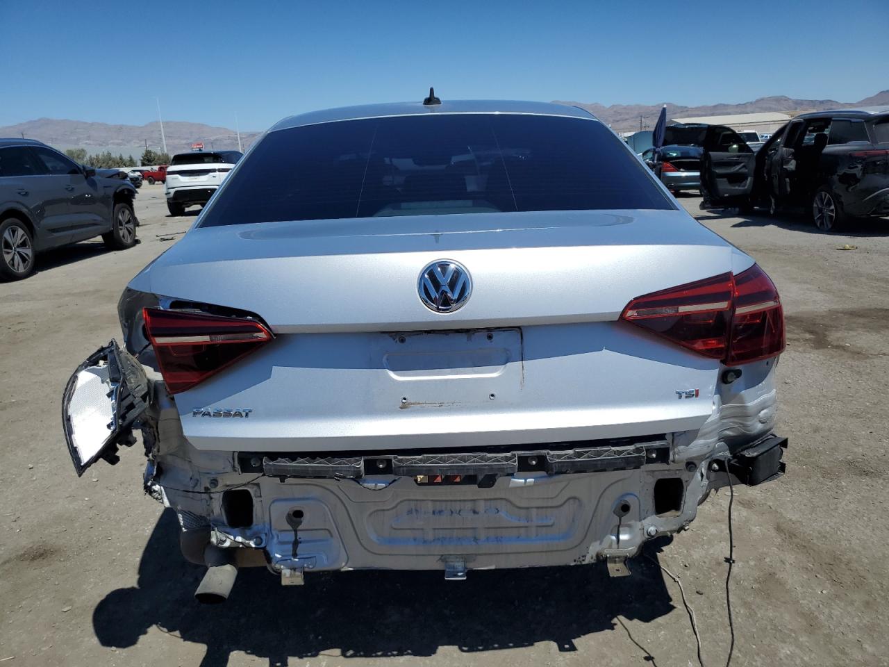 2019 Volkswagen Passat Wolfsburg VIN: 1VWLA7A39KC011816 Lot: 68910174