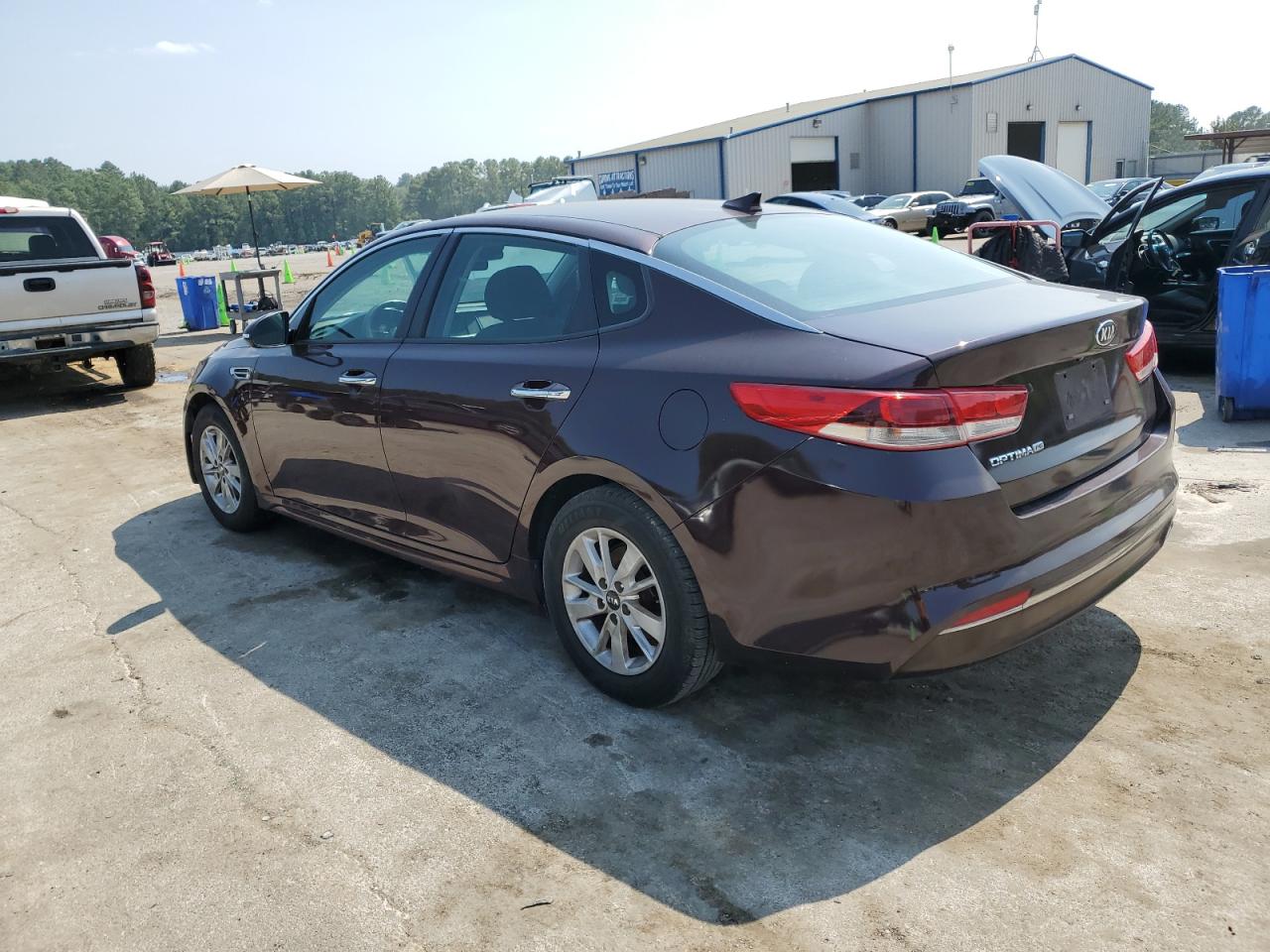 5XXGT4L3XJG195091 2018 KIA OPTIMA - Image 2