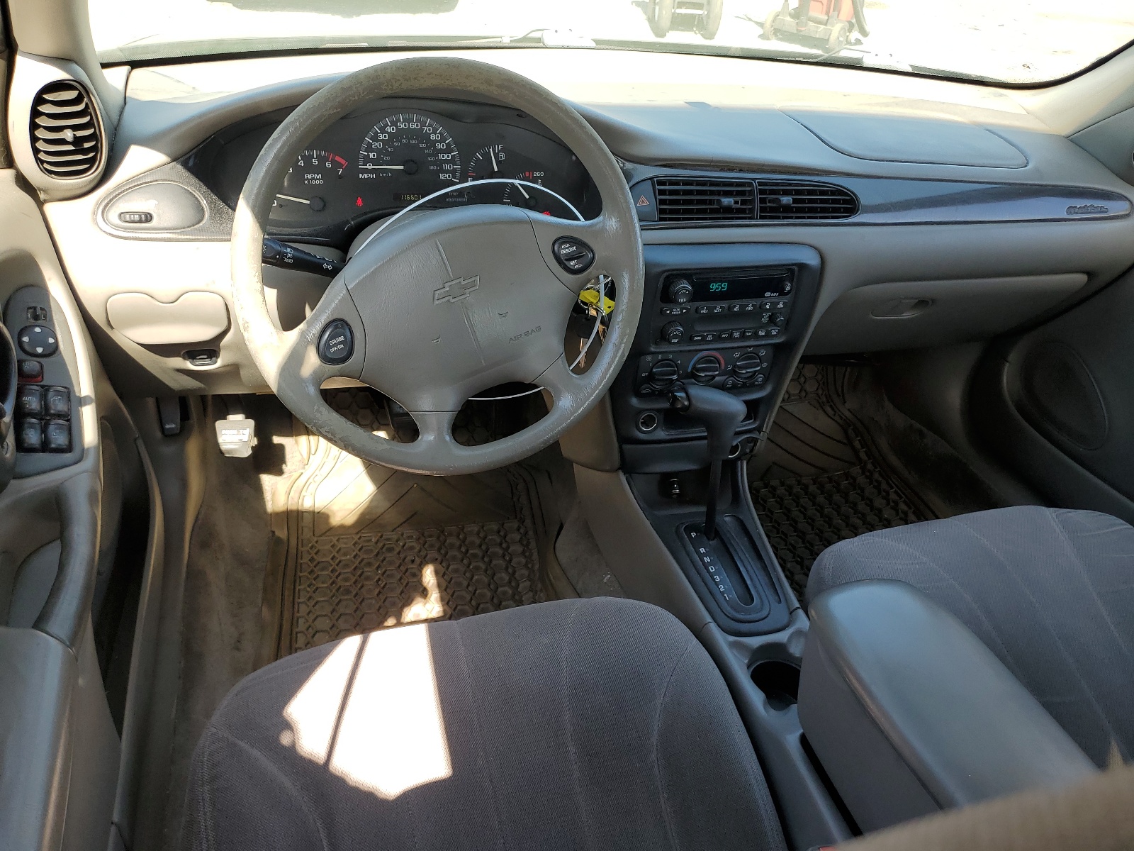 1G1ND52J22M554173 2002 Chevrolet Malibu