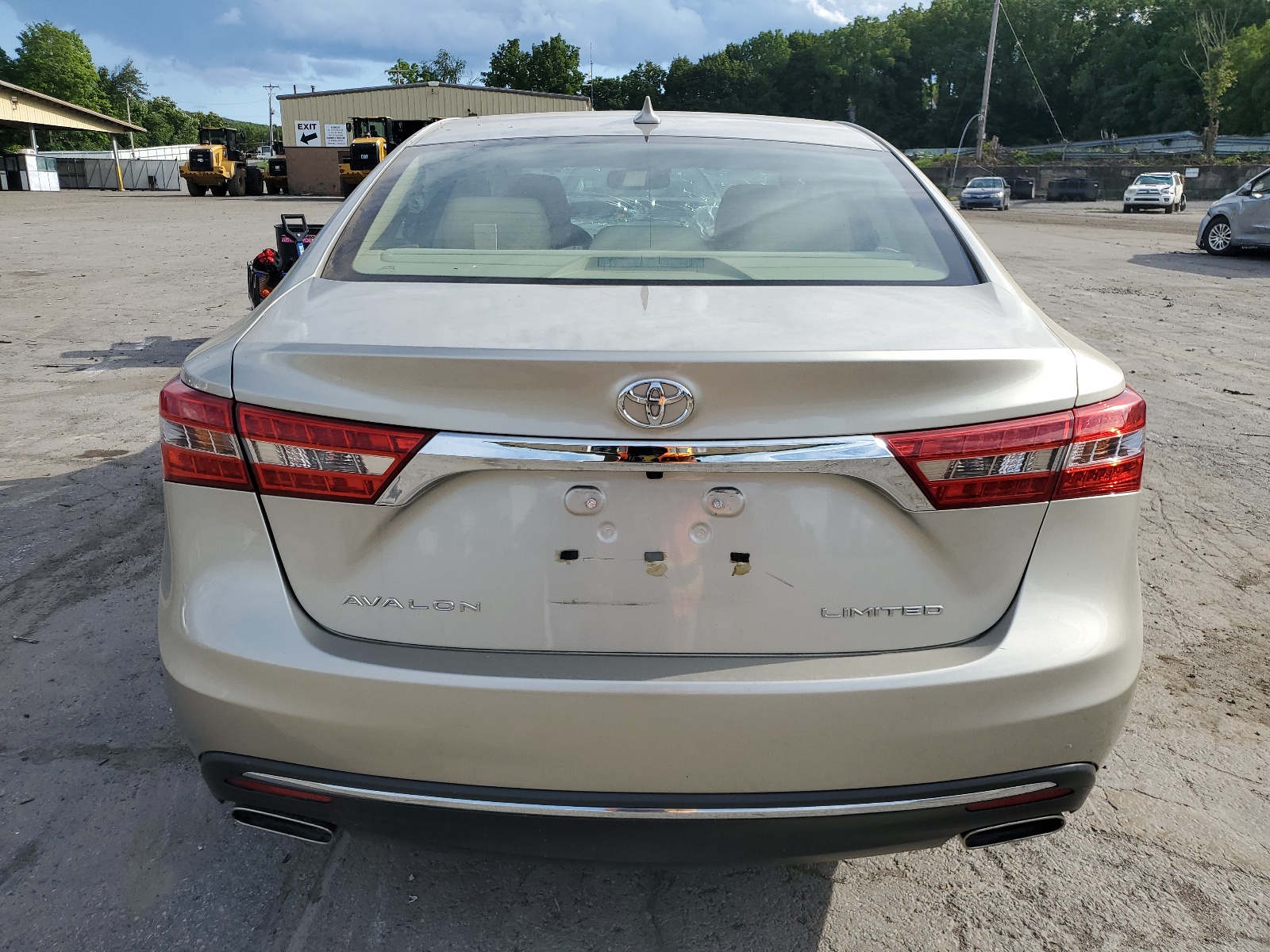 4T1BK1EB5JU281074 2018 Toyota Avalon Xle