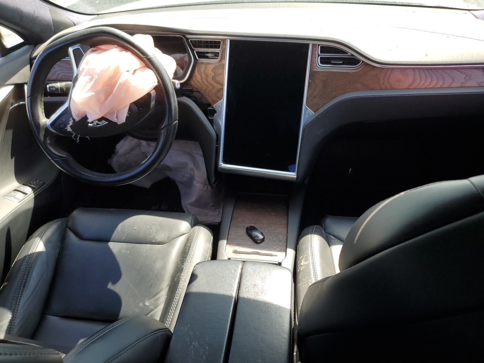 5YJSA1E27JF244978 2018 Tesla Model S