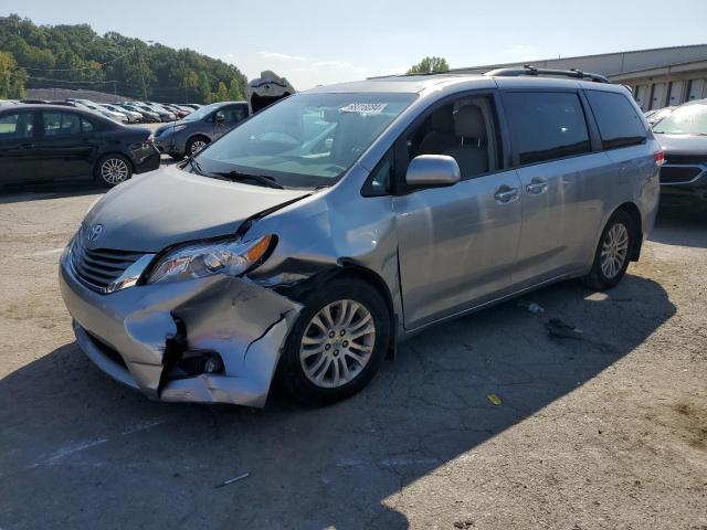 2013 Toyota Sienna Xle