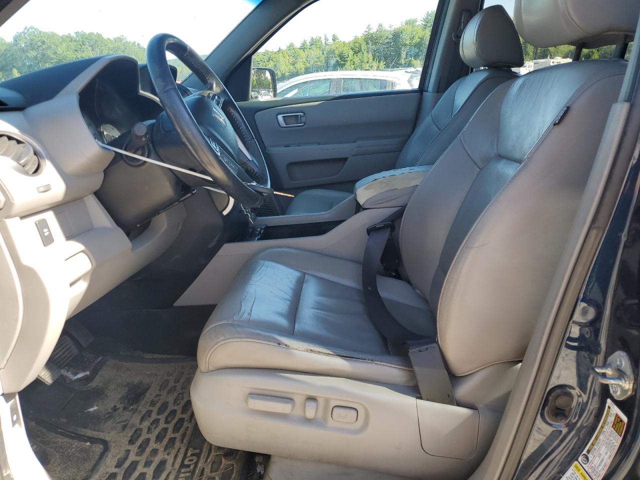 2011 Honda Pilot Exln VIN: 5FNYF4H79BB030340 Lot: 68381654