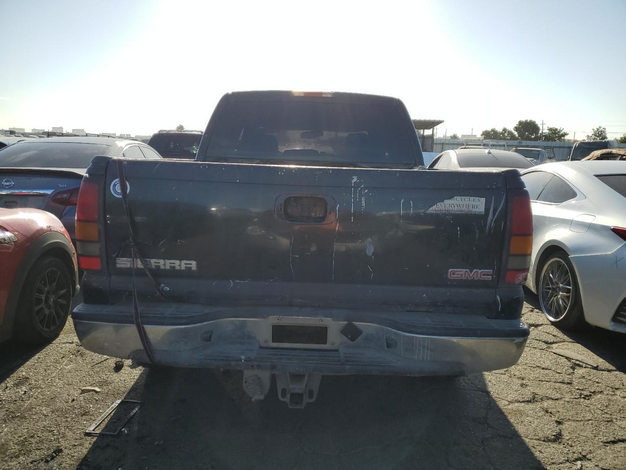 2006 GMC New Sierra C1500 VIN: 2GTEC13Z961300968 Lot: 65811374