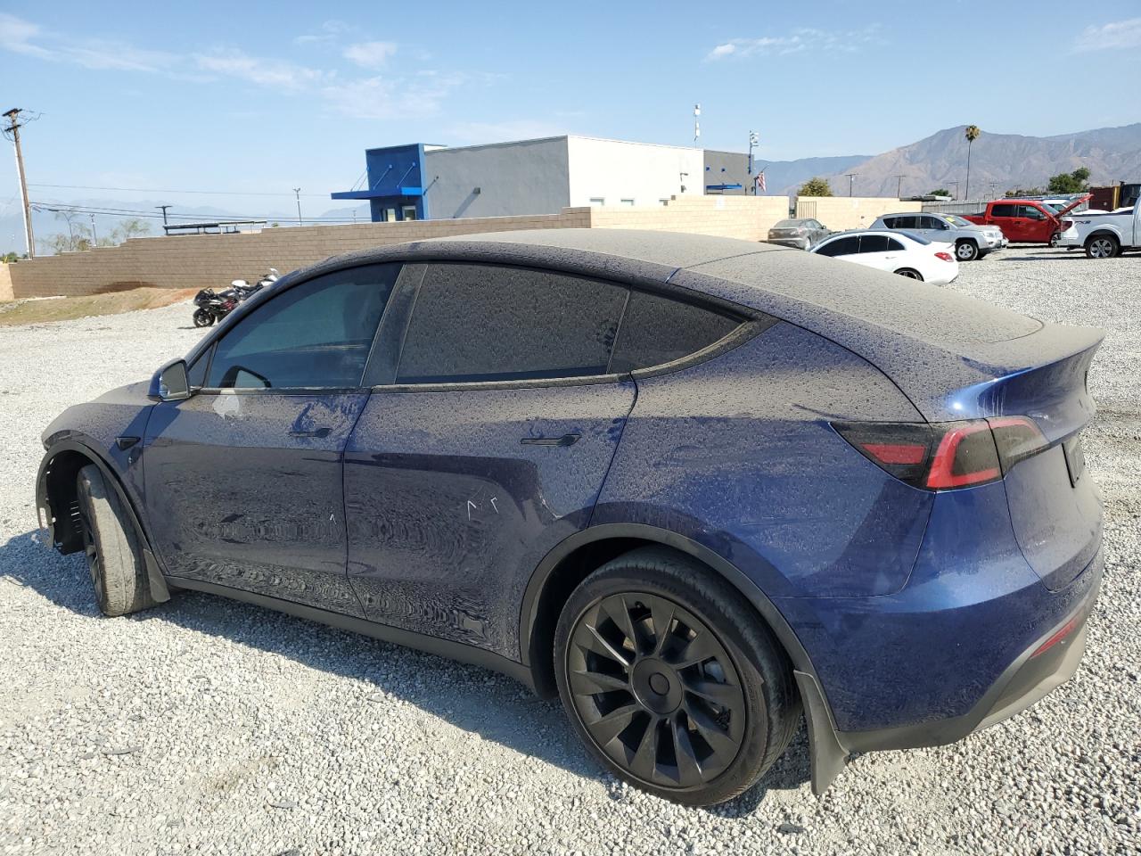 7SAYGAEE7PF596165 2023 TESLA MODEL Y - Image 2