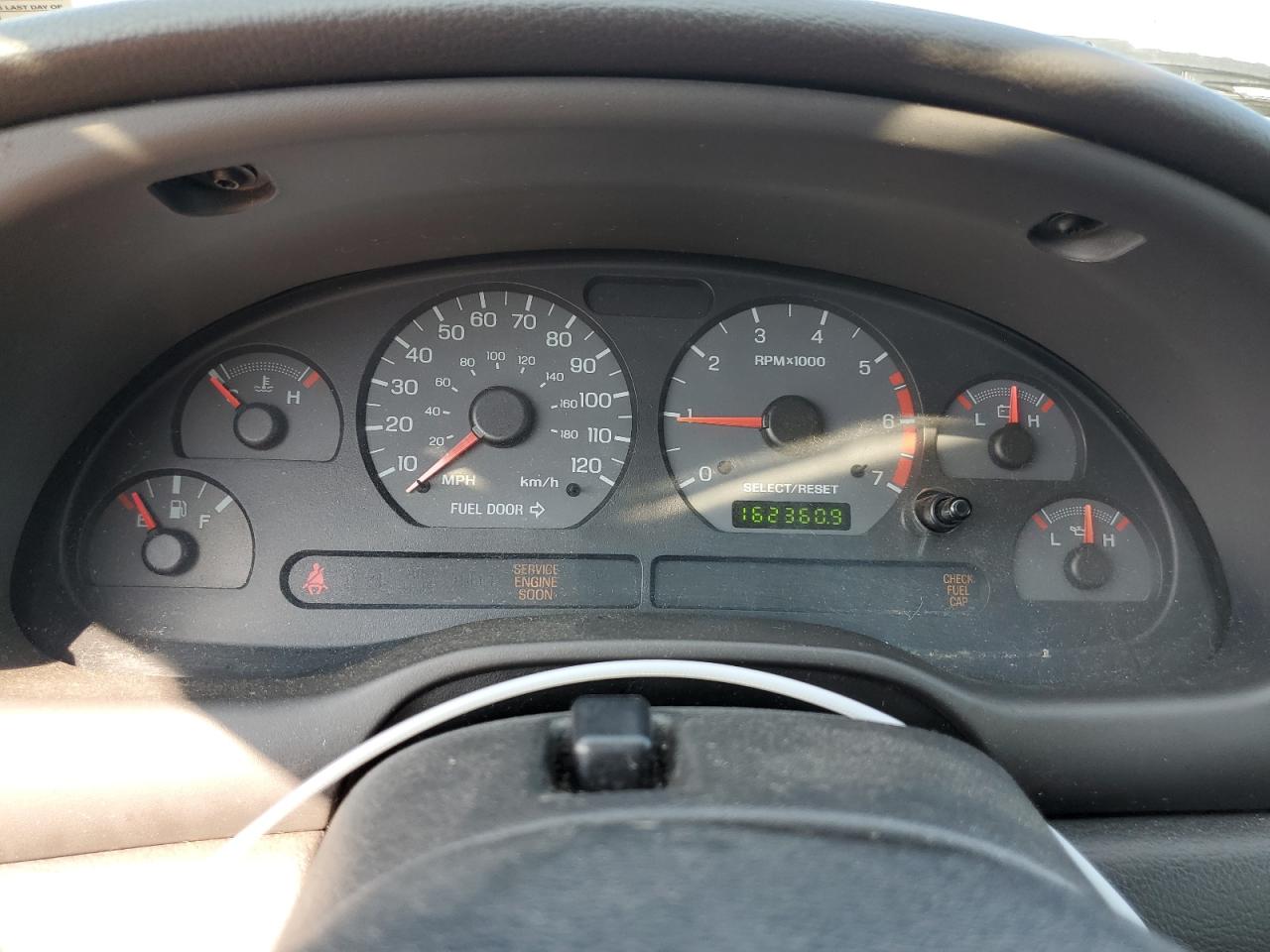 2001 Ford Mustang VIN: 1FAFP40481F261848 Lot: 65912054