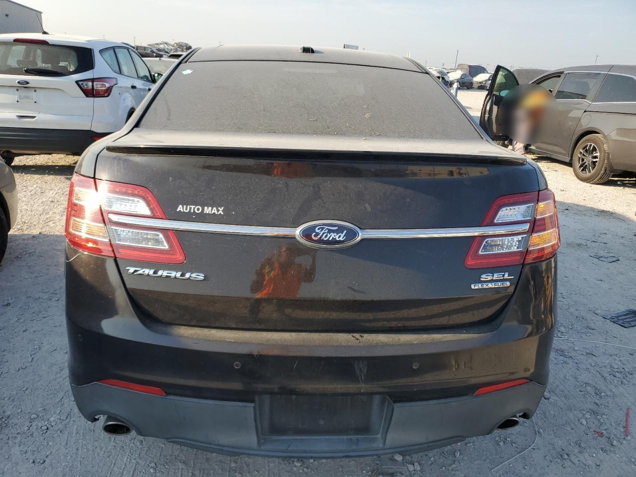 1FAHP2E89DG151821 2013 Ford Taurus Sel