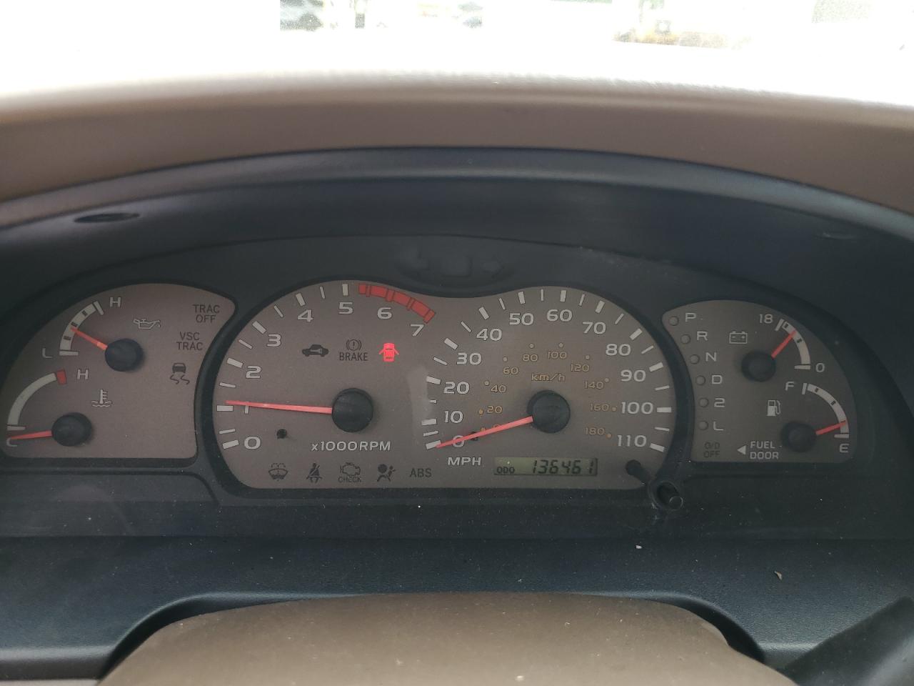 2001 Toyota Sequoia Limited VIN: 5TDZT38A11S002142 Lot: 67479994