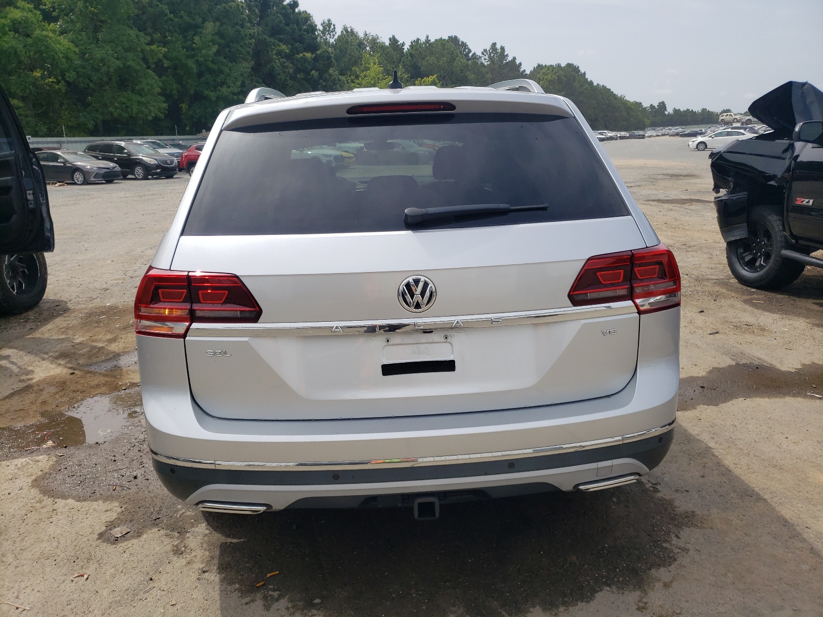 1V2ER2CA7JC520836 2018 Volkswagen Atlas Sel