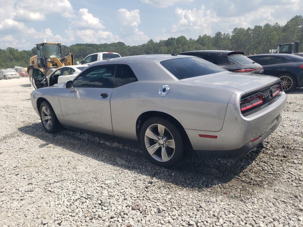 VIN 2C3CDZAG7GH137948 2016 DODGE CHALLENGER no.2