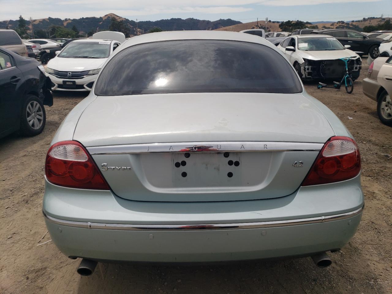 2005 Jaguar S-Type 4.2 VIN: SAJWA01U25HN23216 Lot: 65698004