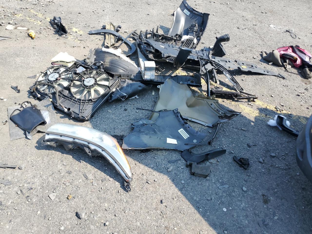 2016 Toyota Highlander Le VIN: 5TDBKRFH4GS253799 Lot: 65052584