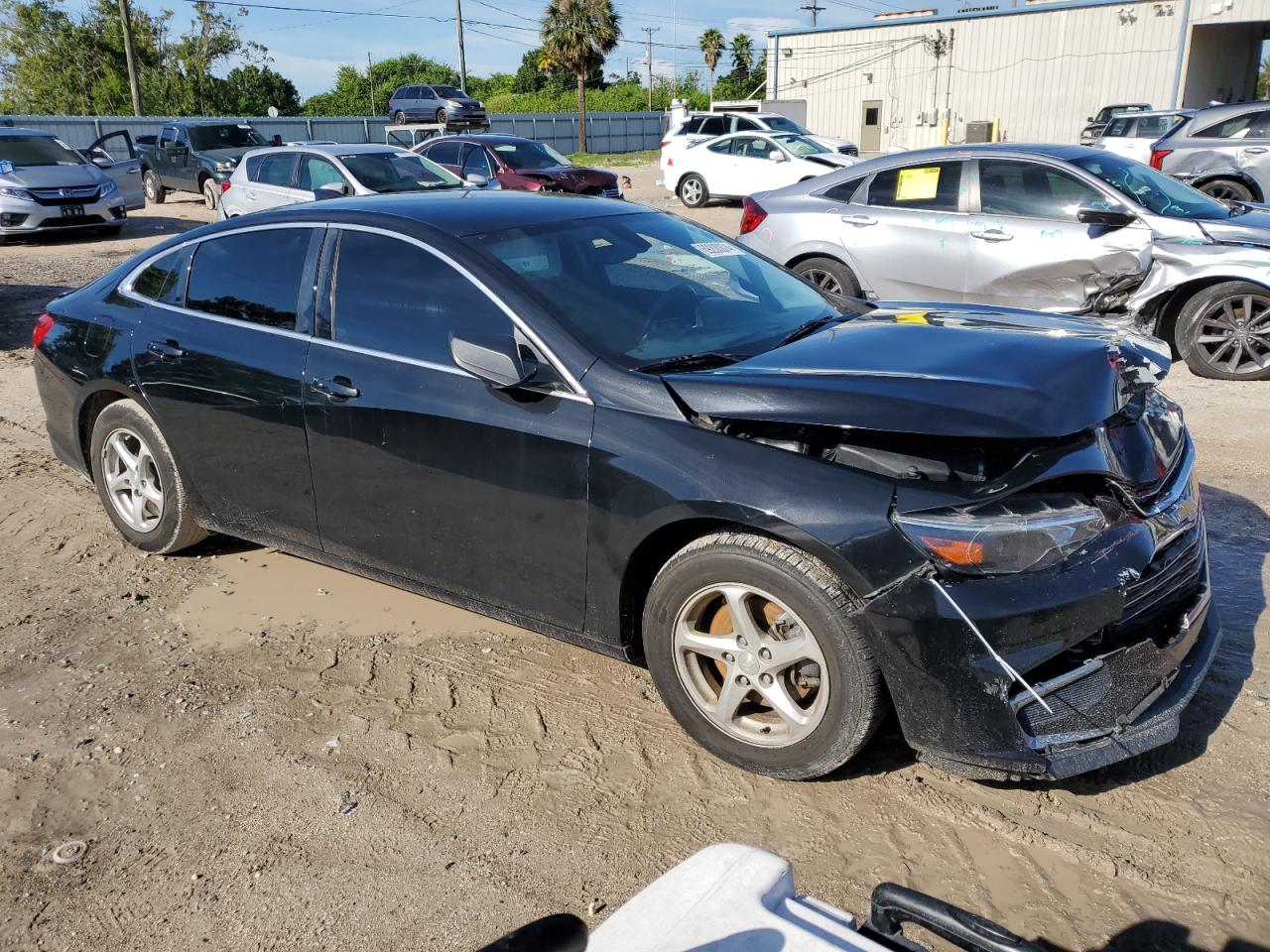 2017 Chevrolet Malibu - Image 4
