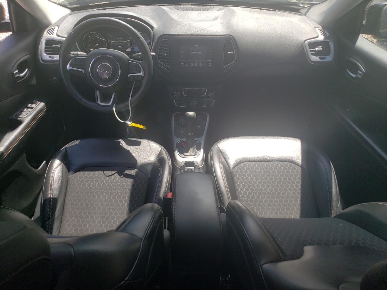 2018 Jeep Compass Latitude VIN: 3C4NJDBB3JT175825 Lot: 66675654