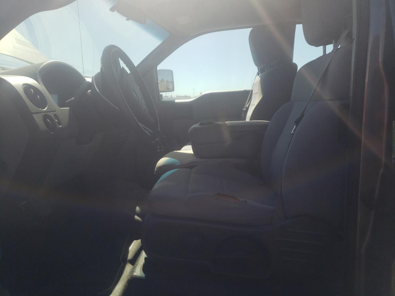 2005 Ford F150 VIN: 1FTRX12W45FB40311 Lot: 67787424