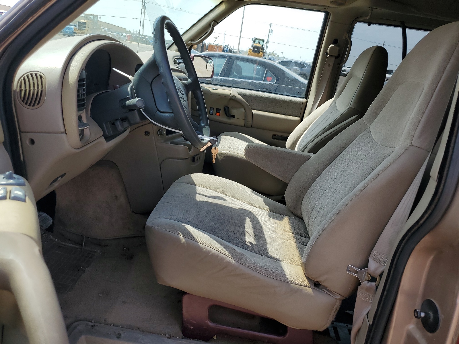 1GNDM19W7VB131366 1997 Chevrolet Astro