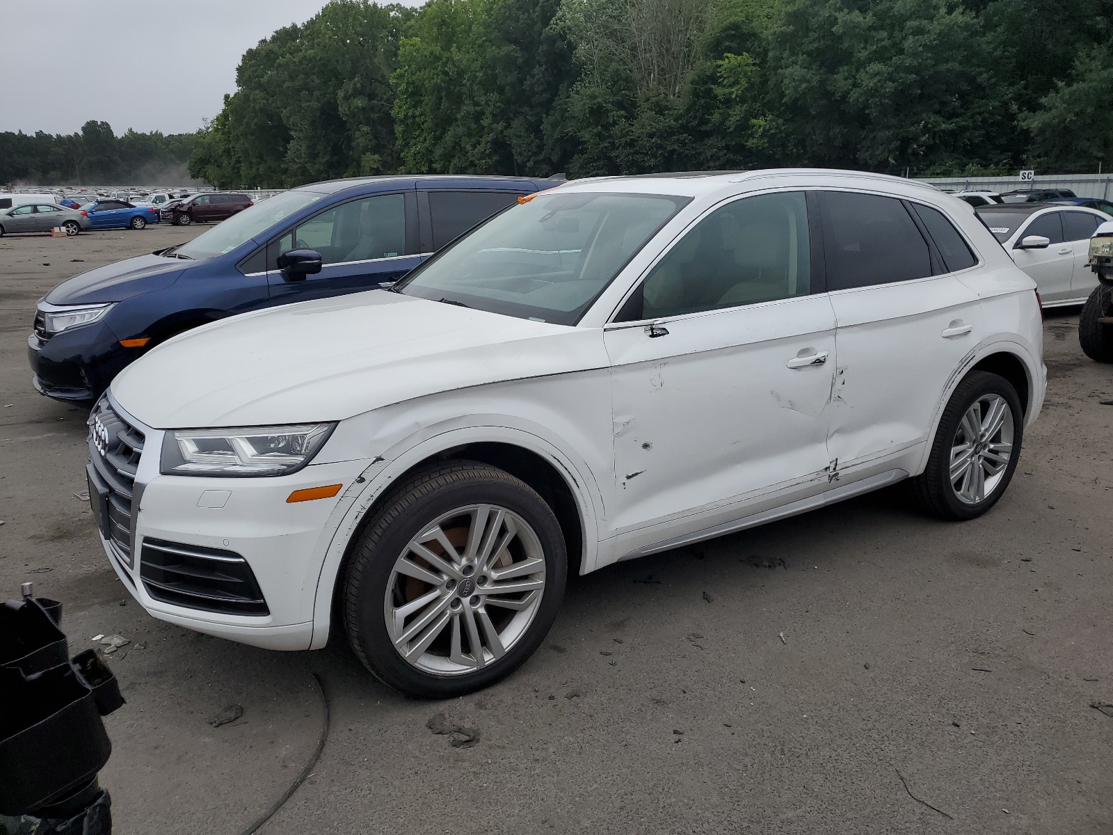 2018 Audi Q5 Premium Plus vin: WA1BNAFY9J2012239