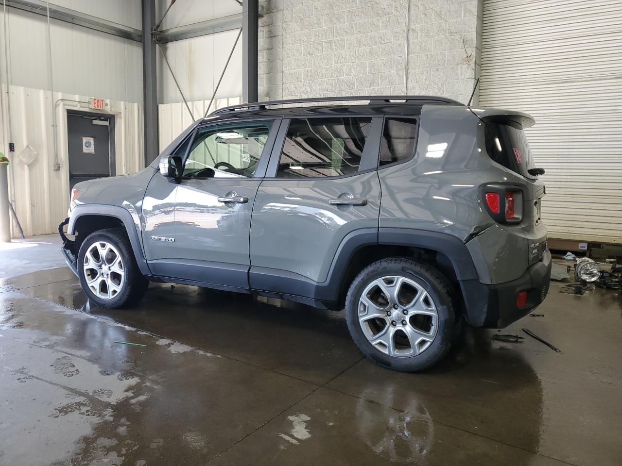 ZACNJBD12LPL89706 2020 JEEP RENEGADE - Image 2