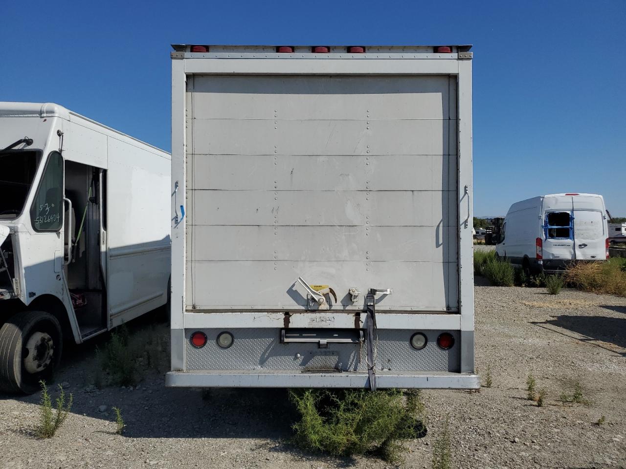 2016 Ford Econoline E350 Super Duty Cutaway Van VIN: 1FDWE3FL3GDC33013 Lot: 65668414