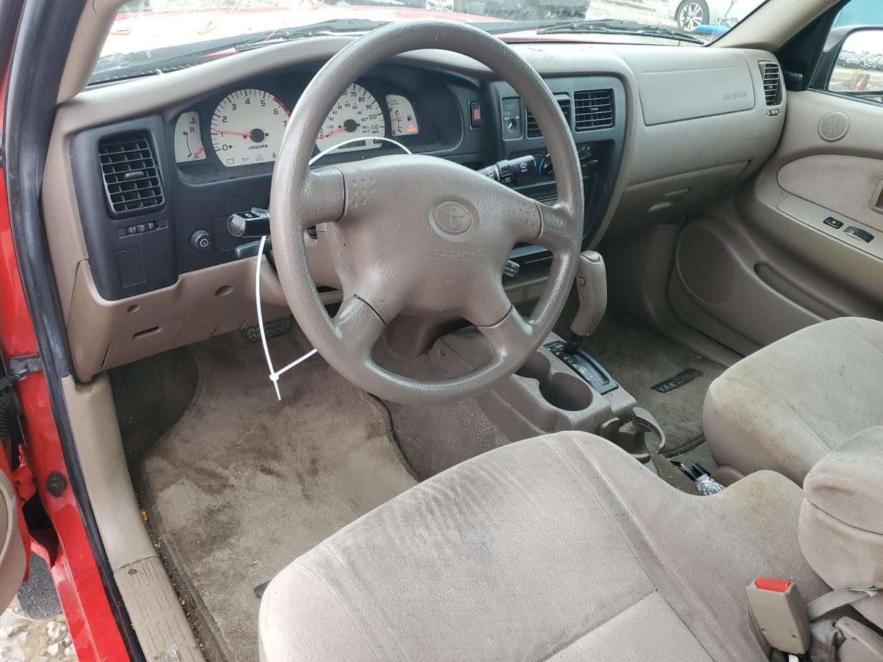 2004 Toyota Tacoma - Image 8