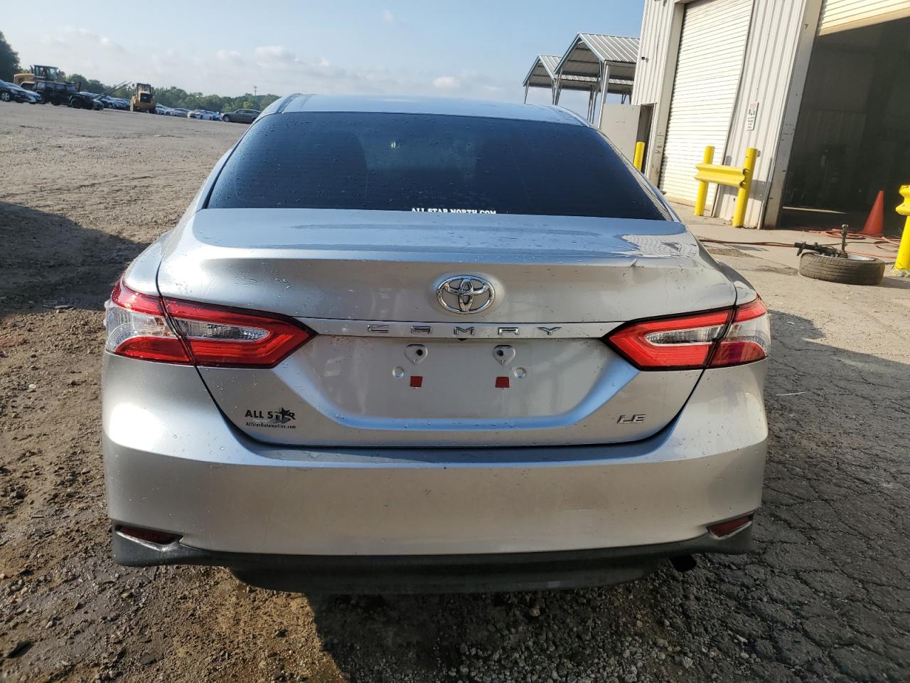 4T1B11HK8JU503184 2018 Toyota Camry L