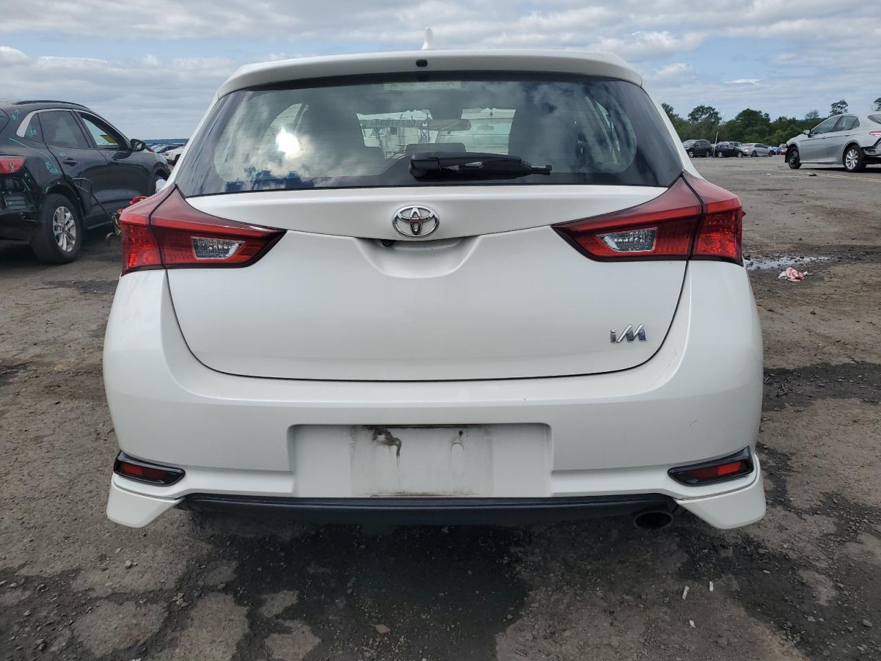 2018 Toyota Corolla Im VIN: JTNKARJE8JJ558660 Lot: 68257534