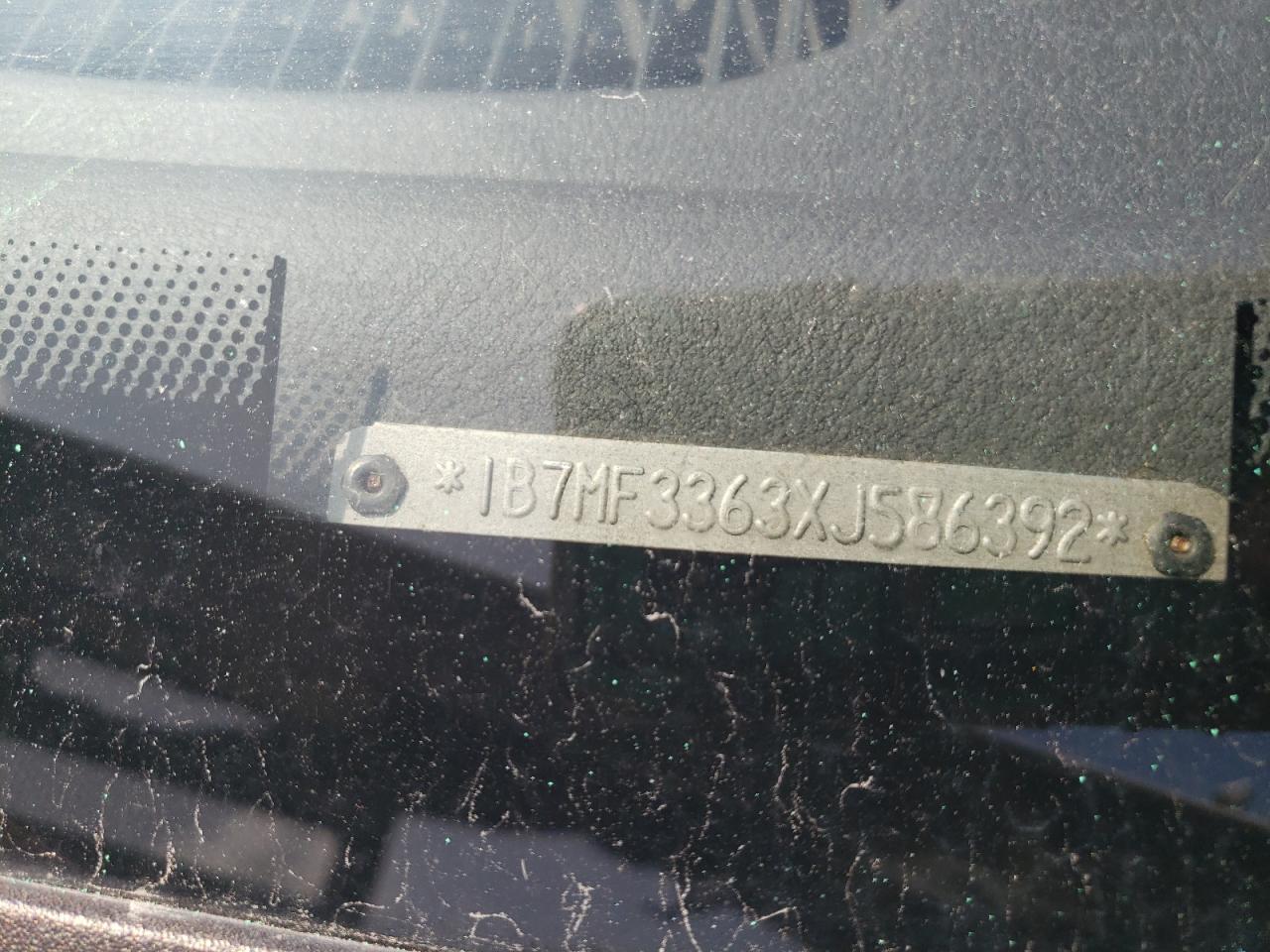 1999 Dodge Ram 3500 VIN: 1B7MF3363XJ586392 Lot: 66713934