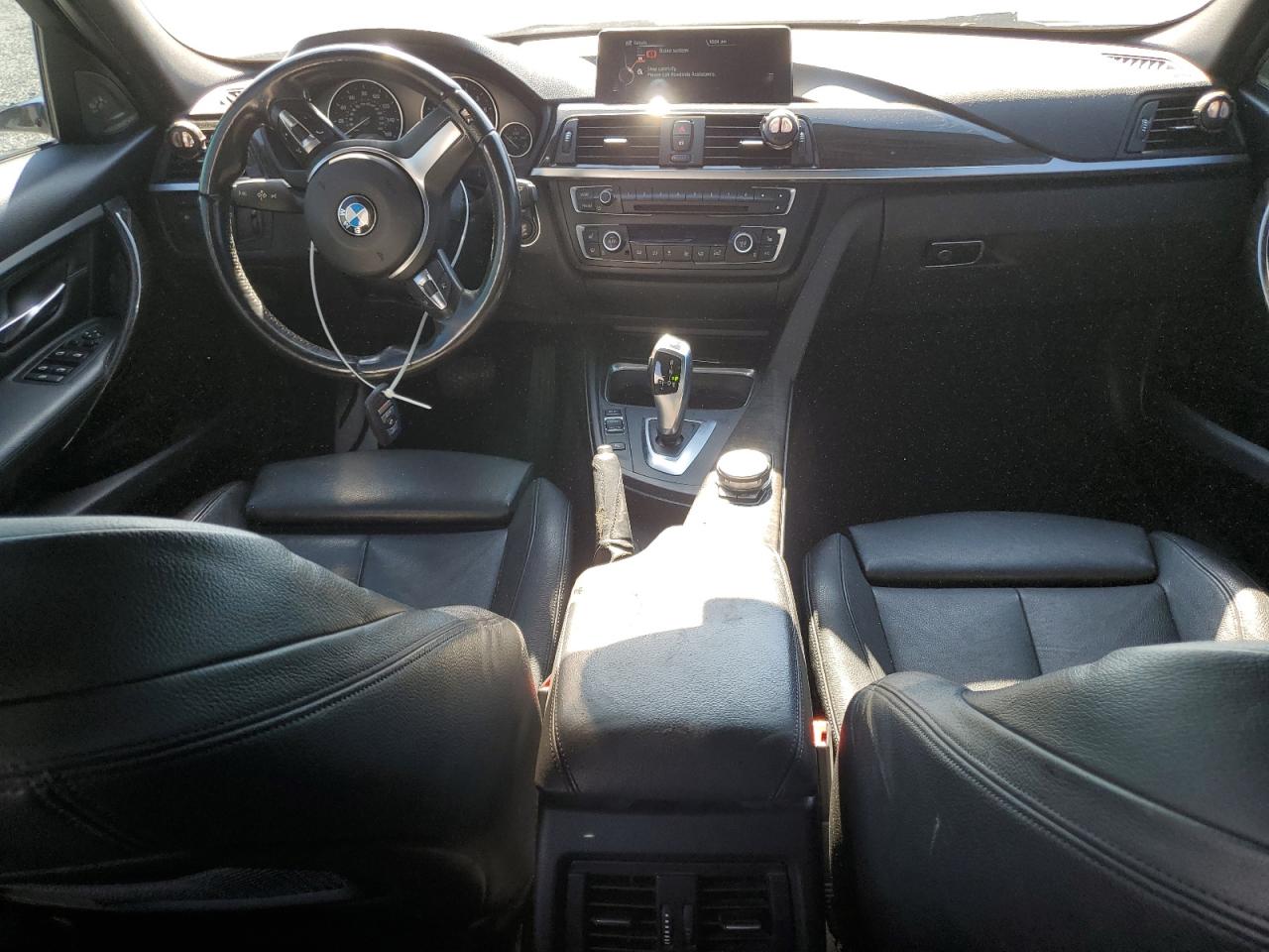 WBA3B9C56FF589383 2015 BMW 335 Xi