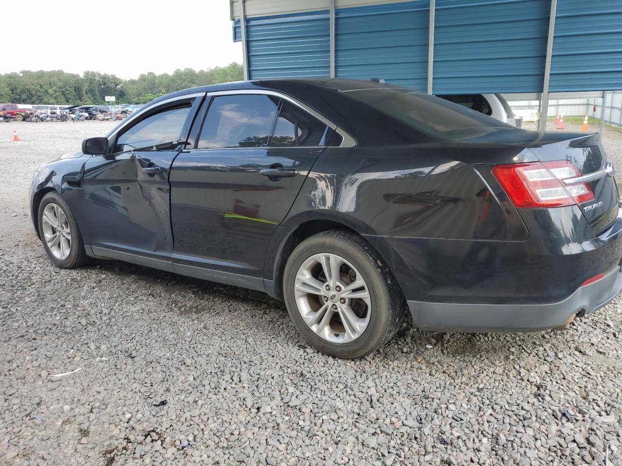 1FAHP2D8XFG142341 2015 Ford Taurus Se