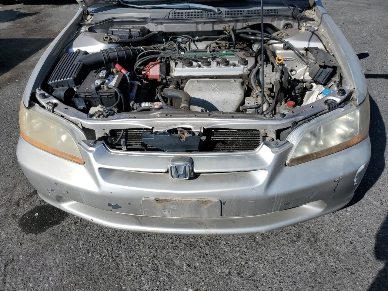 1999 Honda Accord Lx VIN: JHMCG6656XC010411 Lot: 68897354