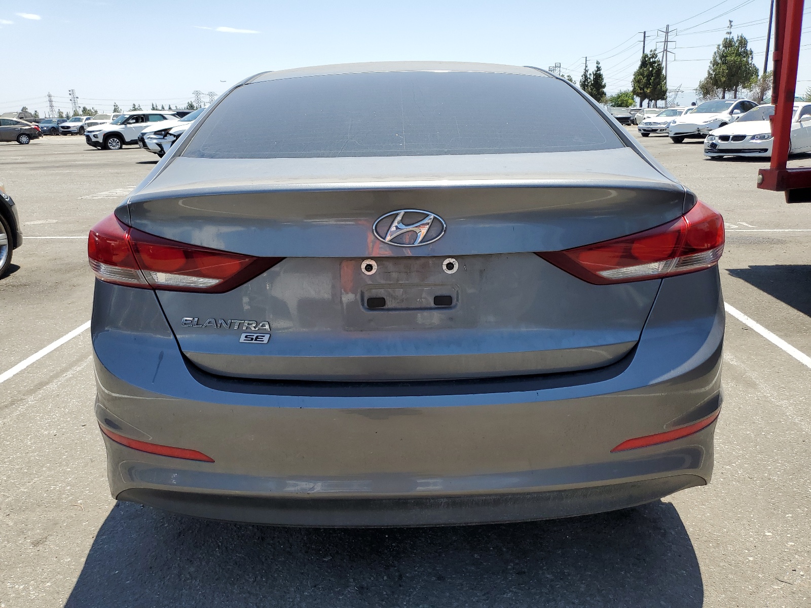 5NPD74LF3JH300334 2018 Hyundai Elantra Se