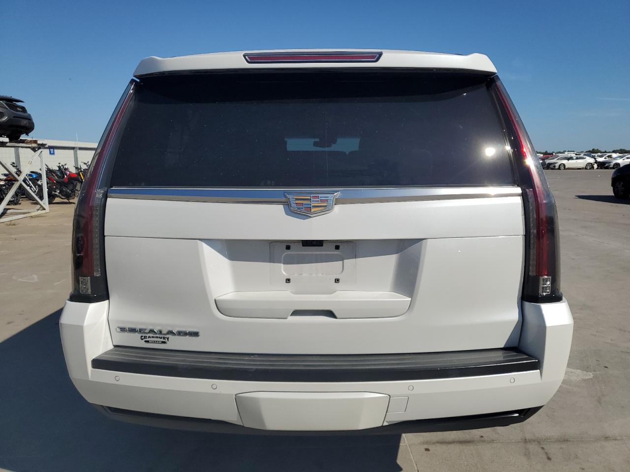 2018 Cadillac Escalade Esv Luxury VIN: 1GYS4HKJ8JR278282 Lot: 67542074