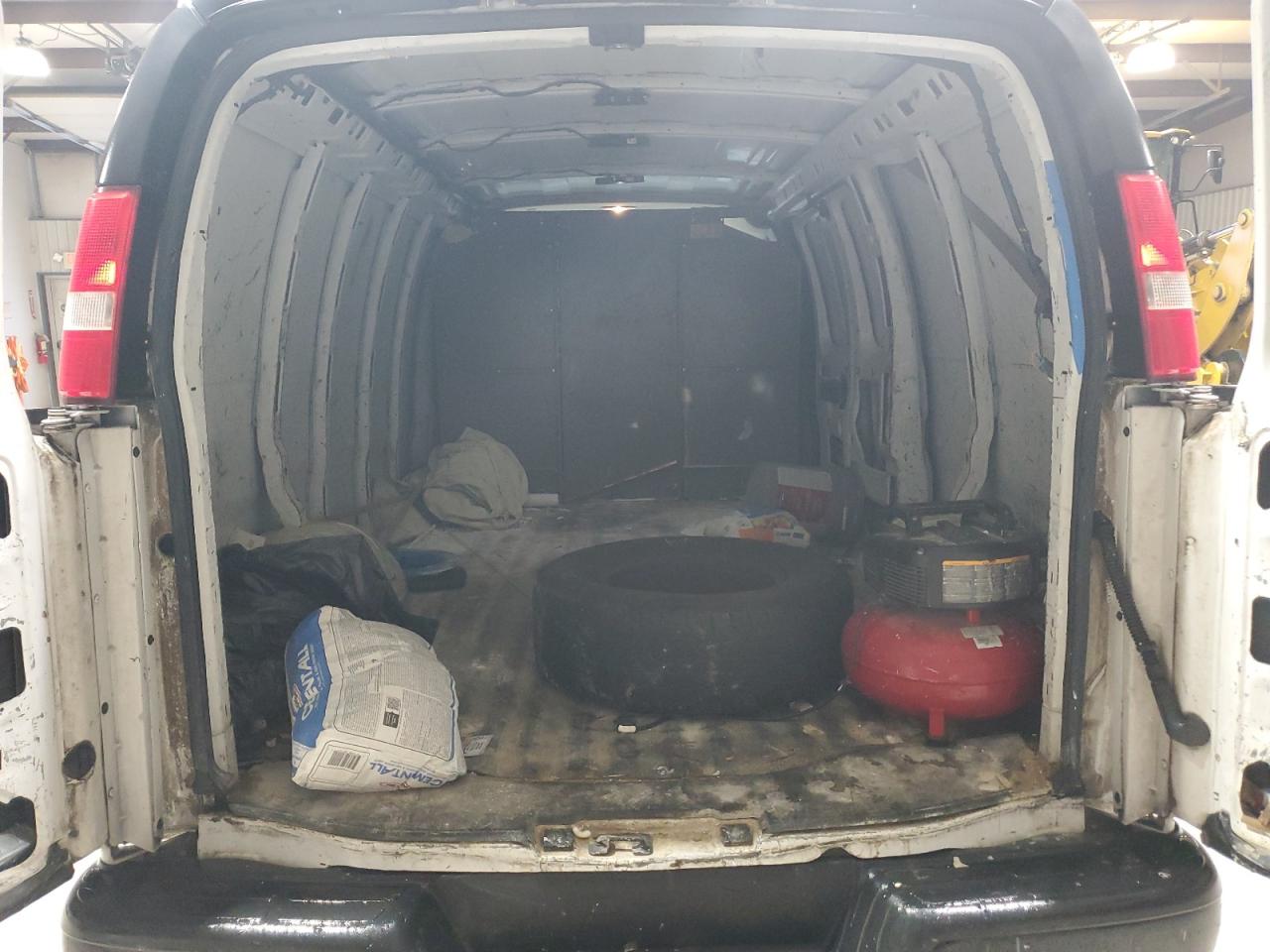 2016 Chevrolet Express G2500 VIN: 1GCWGAFFXG1135210 Lot: 66283104