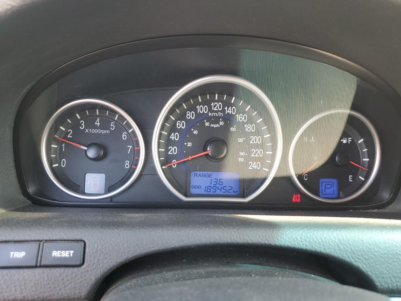 KM8NUDCC9AU129013 2010 Hyundai Veracruz Gls