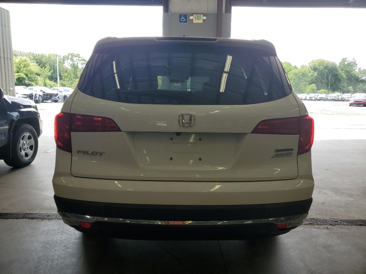 2017 Honda Pilot - Image 6