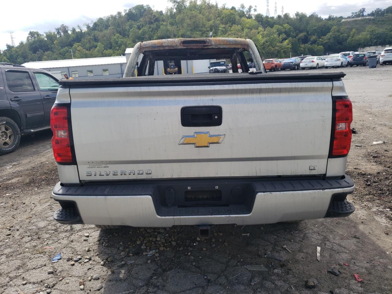 2018 Chevrolet Silverado K1500 Lt VIN: 3GCUKREC7JG236127 Lot: 68377474