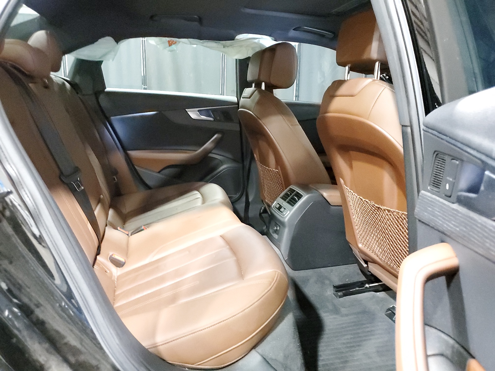 WAUENAF41HN025556 2017 Audi A4 Premium Plus