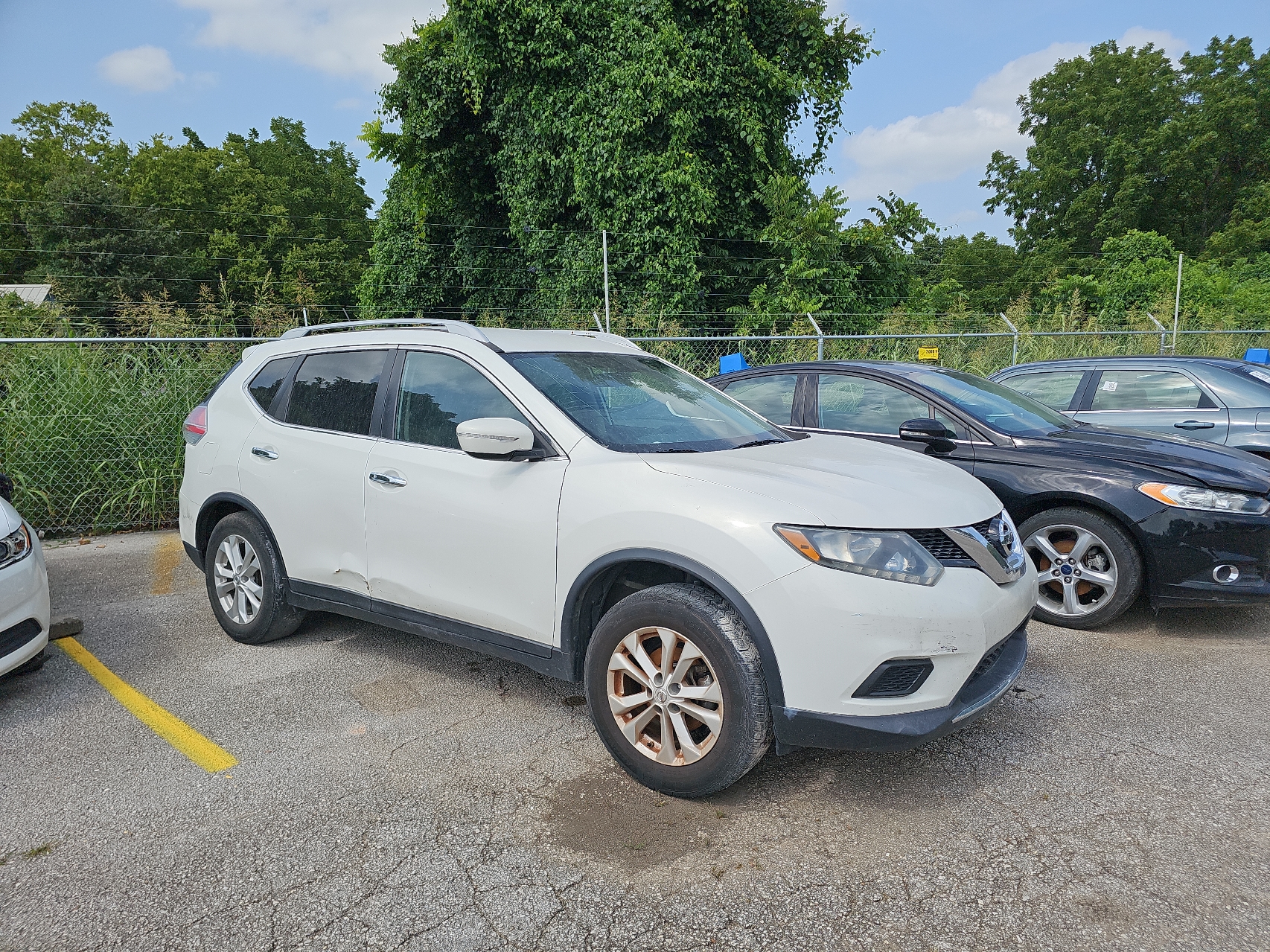 2014 Nissan Rogue S vin: 5N1AT2MT5EC798847