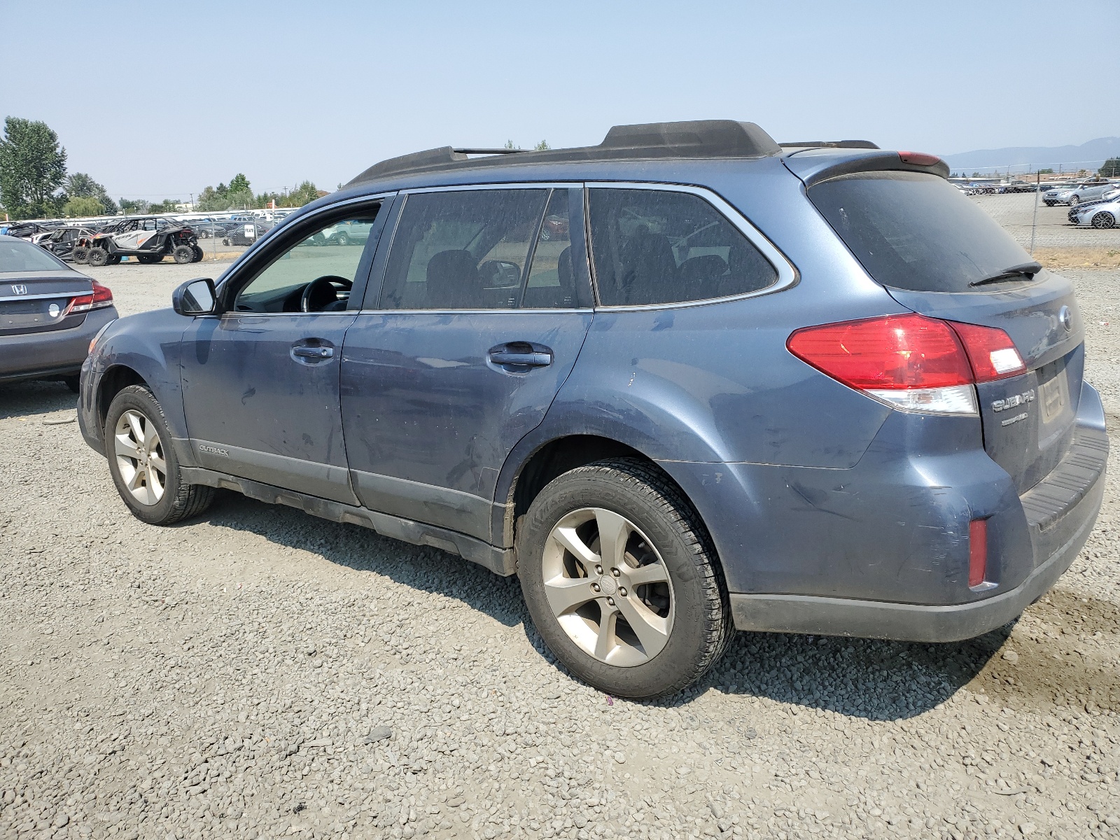 2013 Subaru Outback 2.5I Premium vin: 4S4BRBGC3D3290163