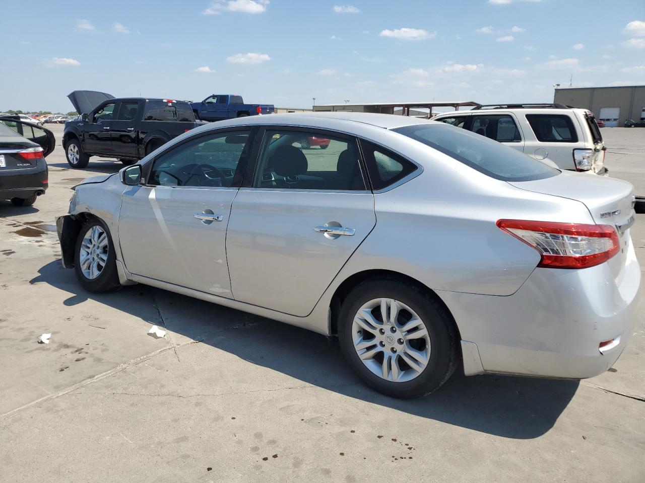2014 Nissan Sentra - Image 2