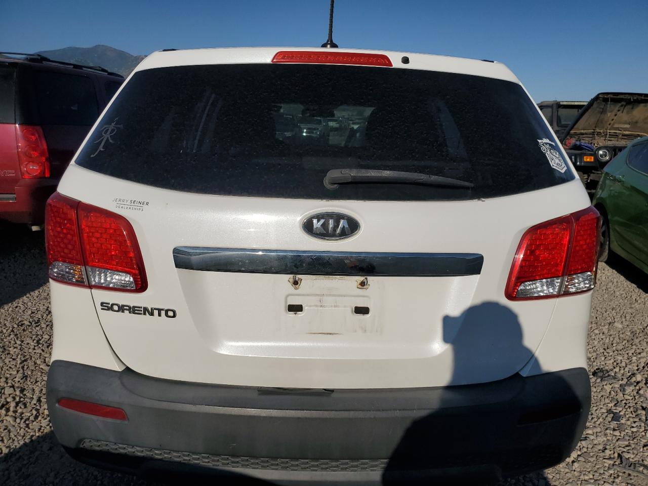 2011 Kia Sorento Base VIN: 5XYKTCA10BG054307 Lot: 68645964