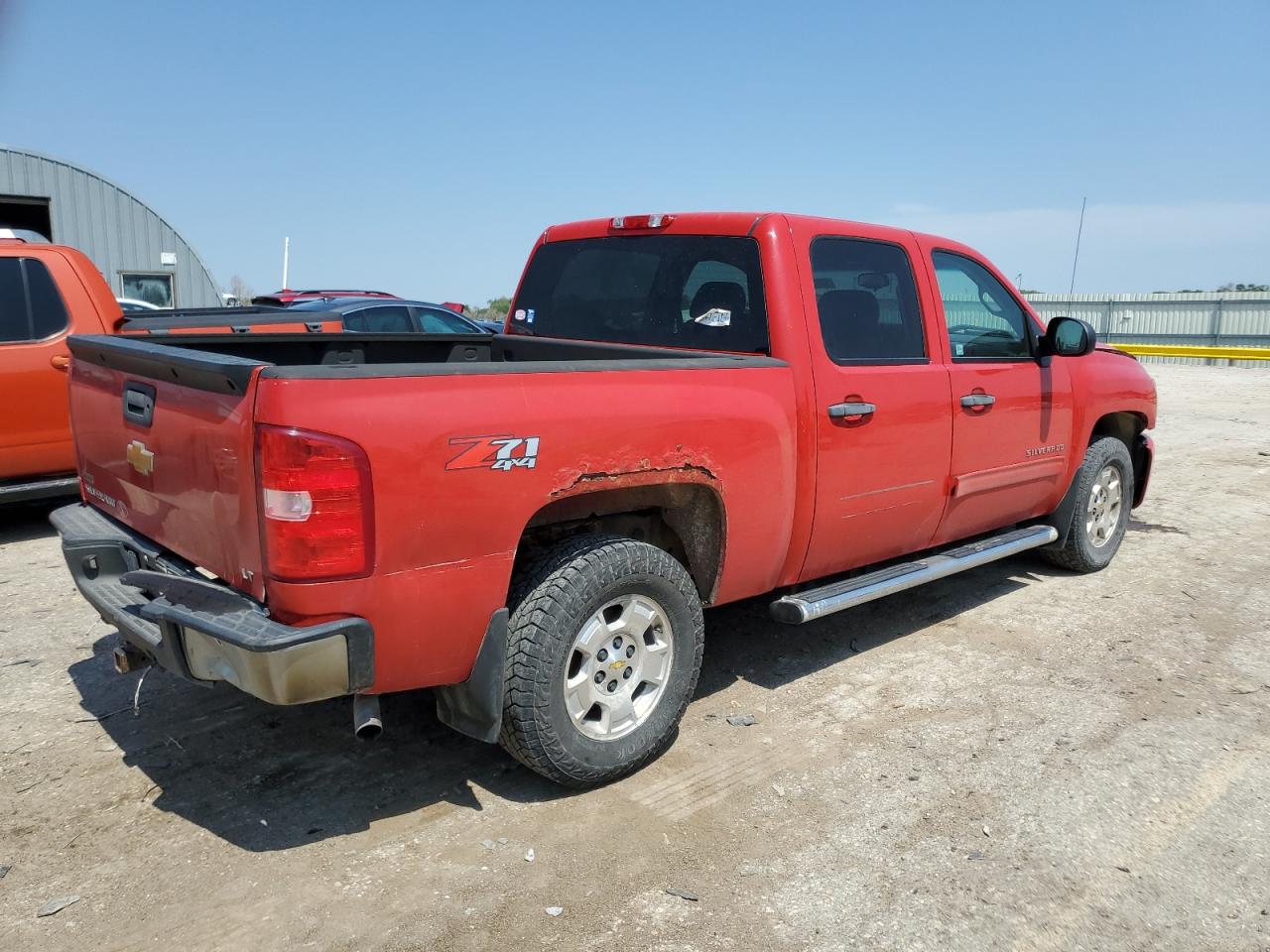 3GCPKSE34BG240738 2011 Chevrolet Silverado K1500 Lt