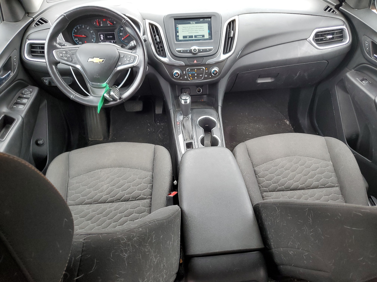 2GNAXSEV3J6240692 2018 Chevrolet Equinox Lt