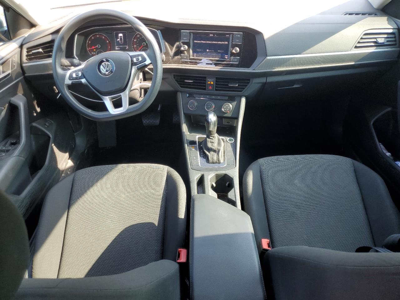 2019 Volkswagen Jetta - Image 8