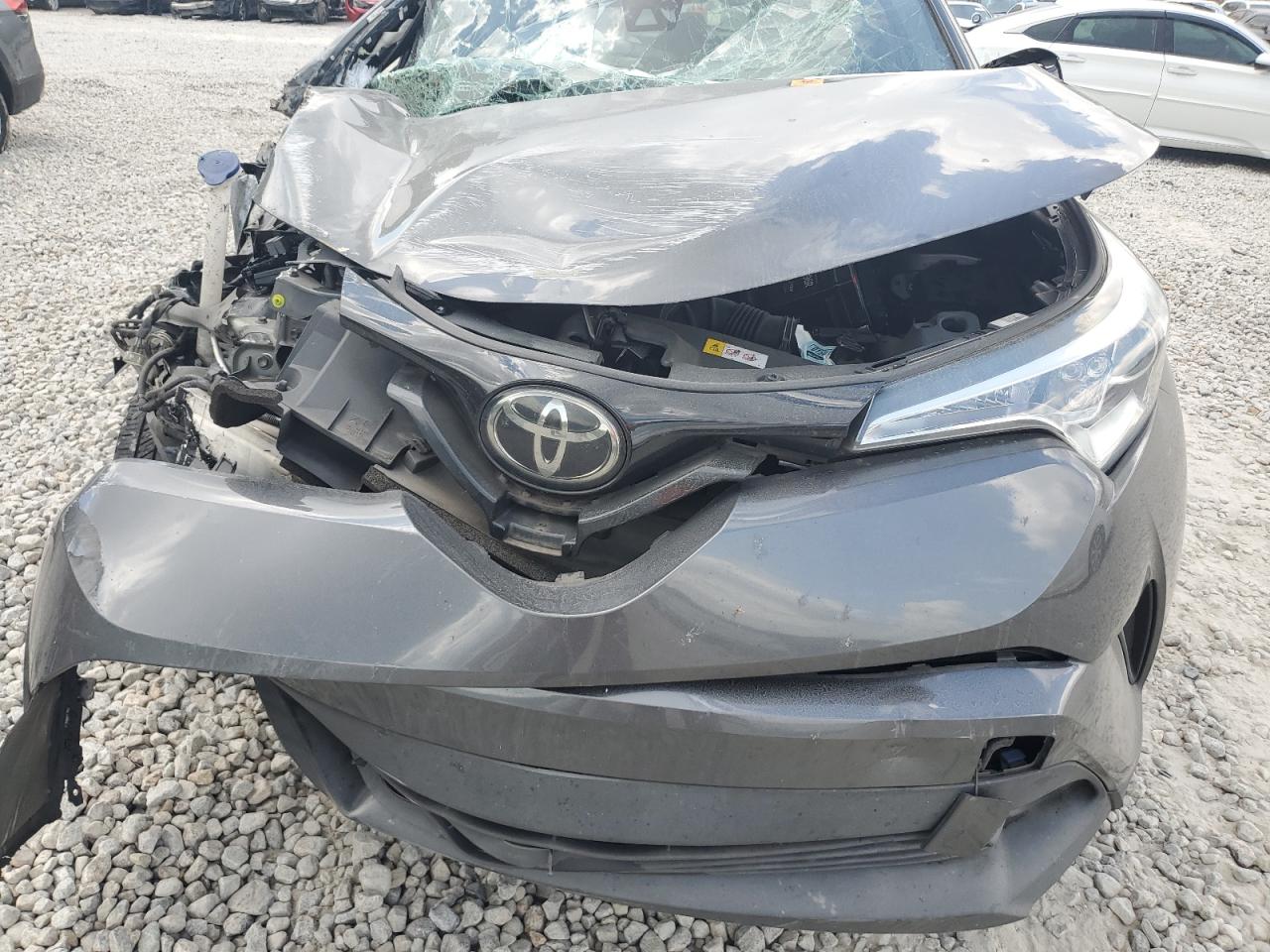 NMTKHMBX2KR091709 2019 Toyota C-Hr Xle