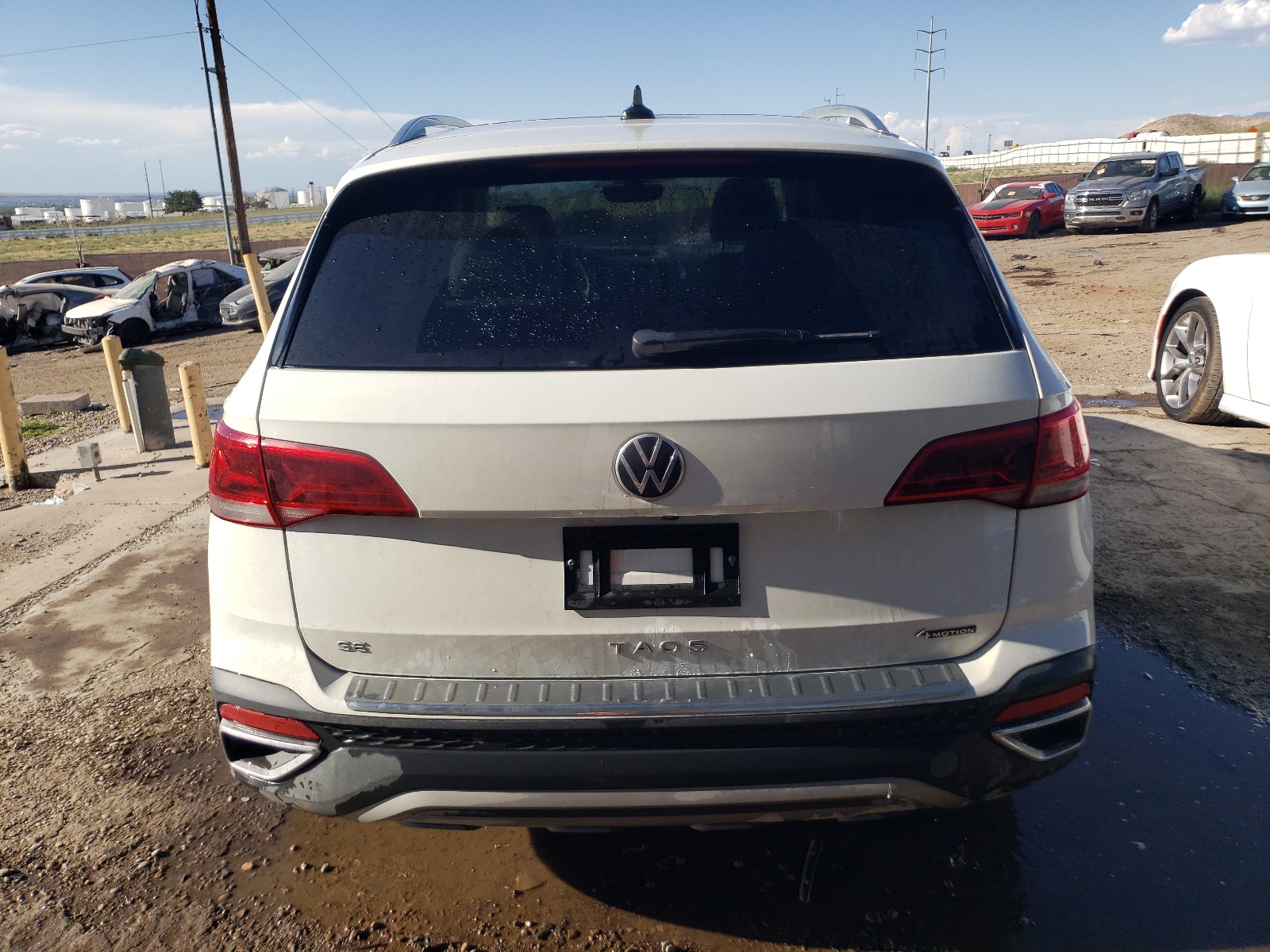 3VVNX7B23PM327526 2023 Volkswagen Taos Se